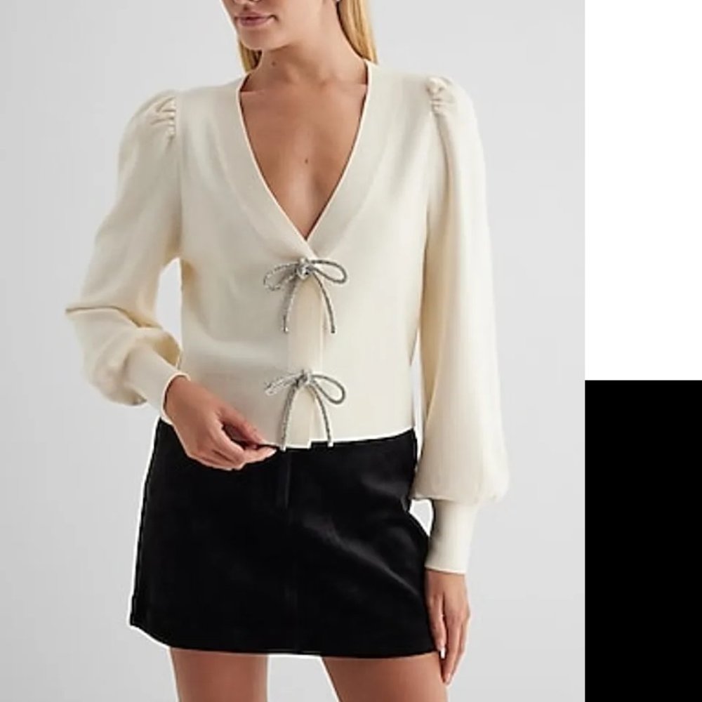 new express rhinestone v neck embellished bow sweater swan s m